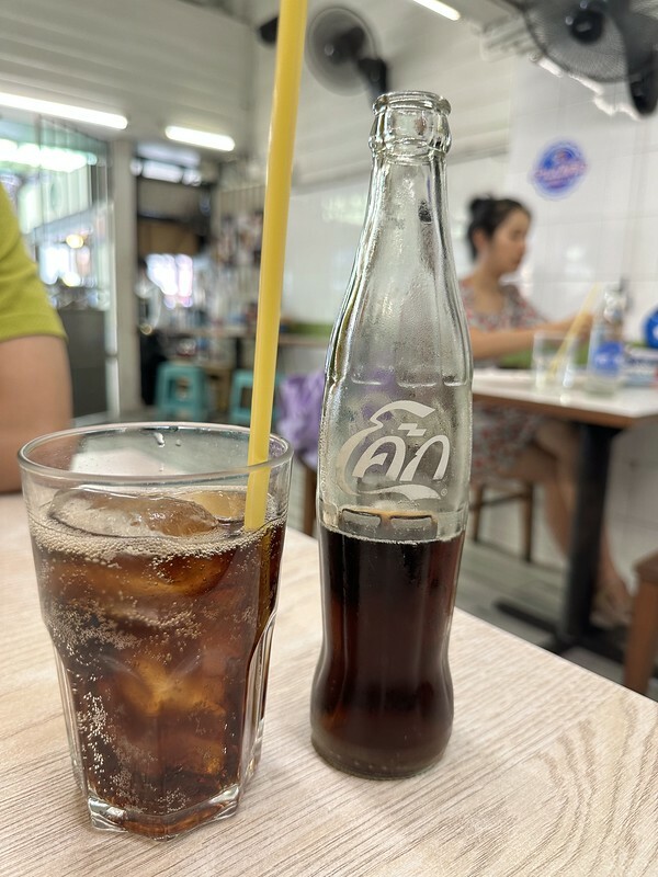 泰國曼谷美食｜Hai Somtam Convent/ไฮส้มตำคอนแวนต์，在市區品嚐平價美味的泰北料理。（Hai Som附近美食）