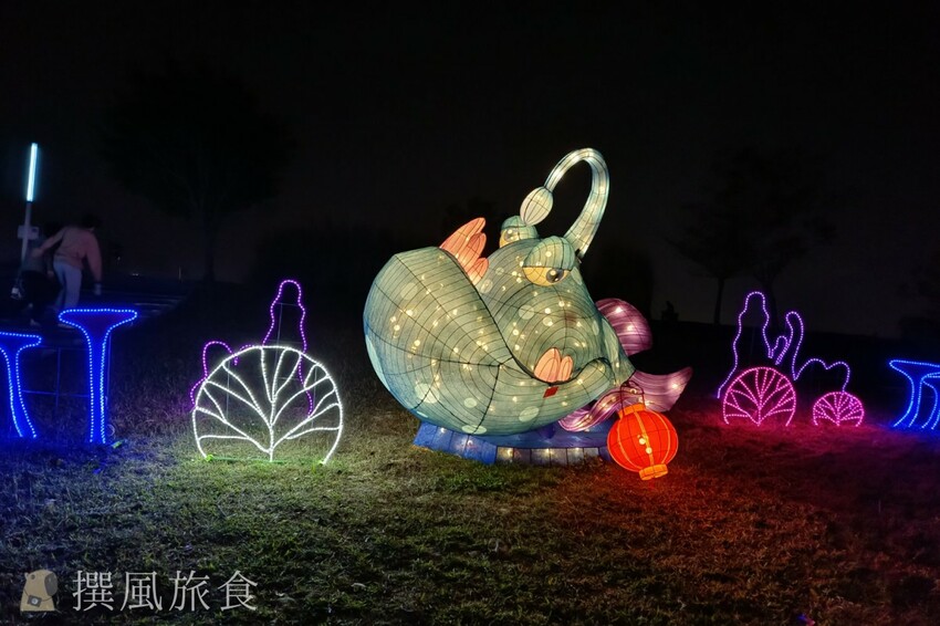 台中市西屯區【2024中台灣燈會】超可愛馬卡龍燈區把動物變成甜點啦！6大展區、29區台中特色花燈、主燈秀影片