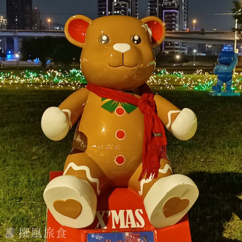 新北市三重區【2024新北燈會】精緻傳統新春花燈讓人驚喜！可拍拍互動的充氣恐龍區小朋友必愛上！