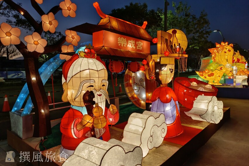 台中市西屯區【2024中台灣燈會】超可愛馬卡龍燈區把動物變成甜點啦！6大展區、29區台中特色花燈、主燈秀影片