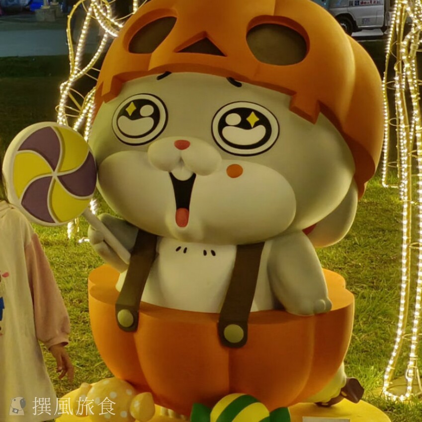 新北市三重區【2024新北燈會】精緻傳統新春花燈讓人驚喜！可拍拍互動的充氣恐龍區小朋友必愛上！