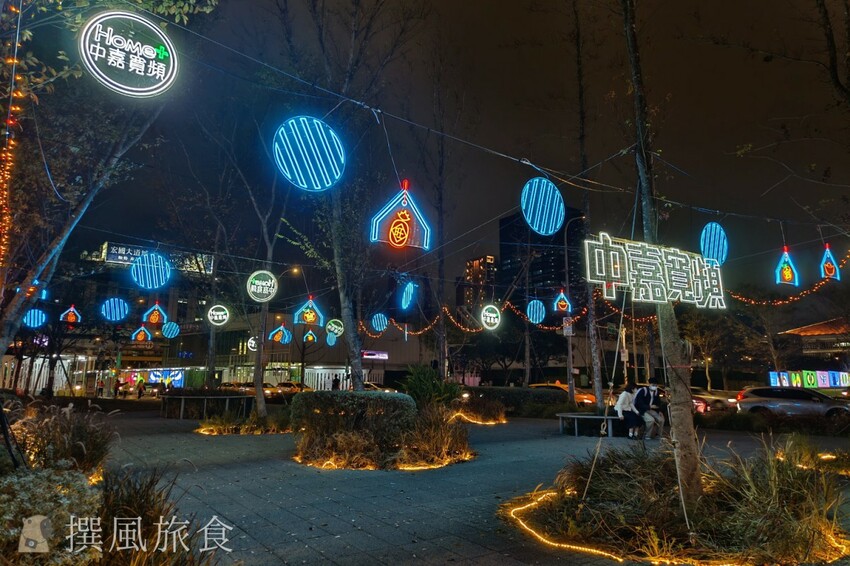 台北市萬華區【2024台北燈節實拍】3大展區花燈藝術登場！西門紅樓、北門光雕、燈籠隧道