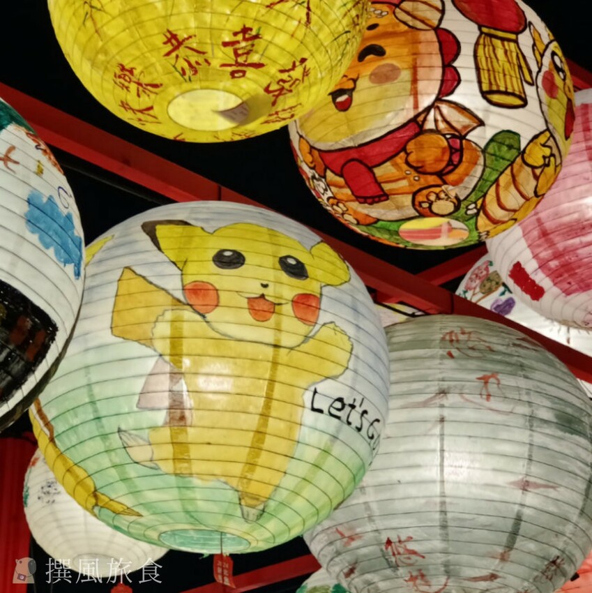 新北市三重區【2024新北燈會】精緻傳統新春花燈讓人驚喜！可拍拍互動的充氣恐龍區小朋友必愛上！