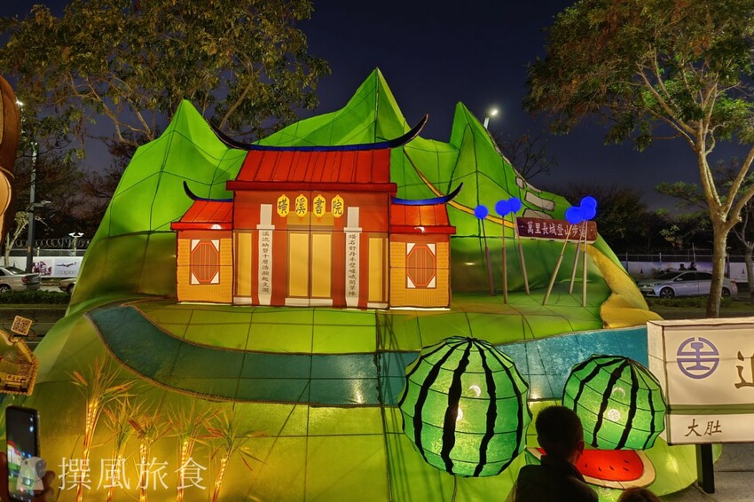 台中市西屯區【2024中台灣燈會】超可愛馬卡龍燈區把動物變成甜點啦！6大展區、29區台中特色花燈、主燈秀影片