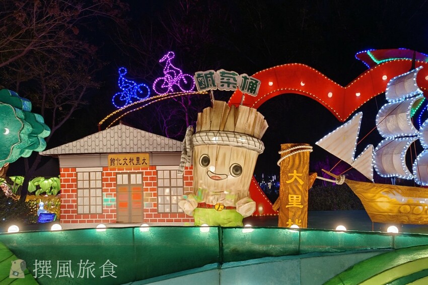 台中市西屯區【2024中台灣燈會】超可愛馬卡龍燈區把動物變成甜點啦！6大展區、29區台中特色花燈、主燈秀影片