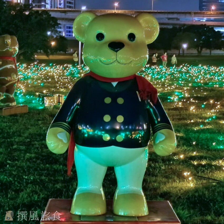 新北市三重區【2024新北燈會】精緻傳統新春花燈讓人驚喜！可拍拍互動的充氣恐龍區小朋友必愛上！