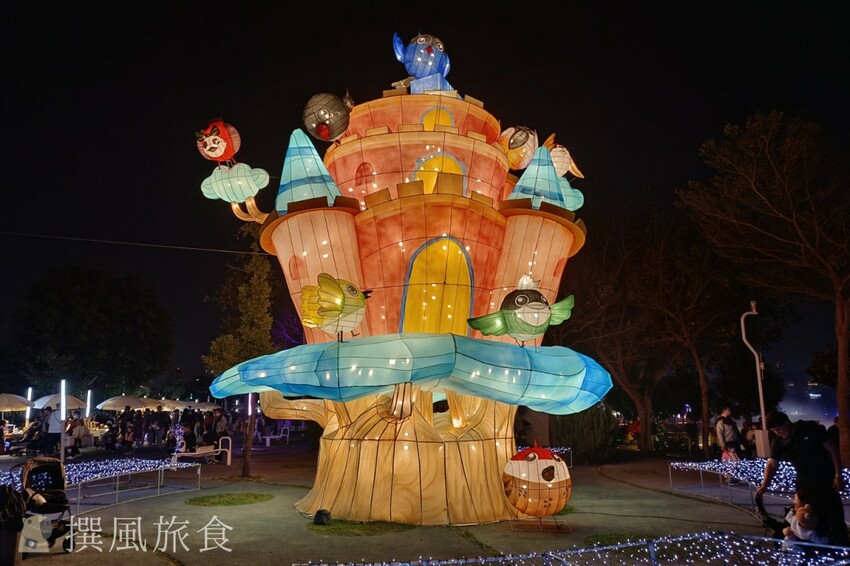台中市西屯區【2024中台灣燈會】超可愛馬卡龍燈區把動物變成甜點啦！6大展區、29區台中特色花燈、主燈秀影片