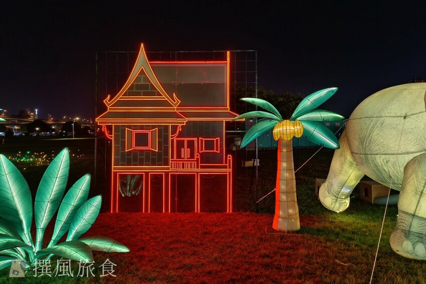 新北市三重區【2024新北燈會】精緻傳統新春花燈讓人驚喜！可拍拍互動的充氣恐龍區小朋友必愛上！