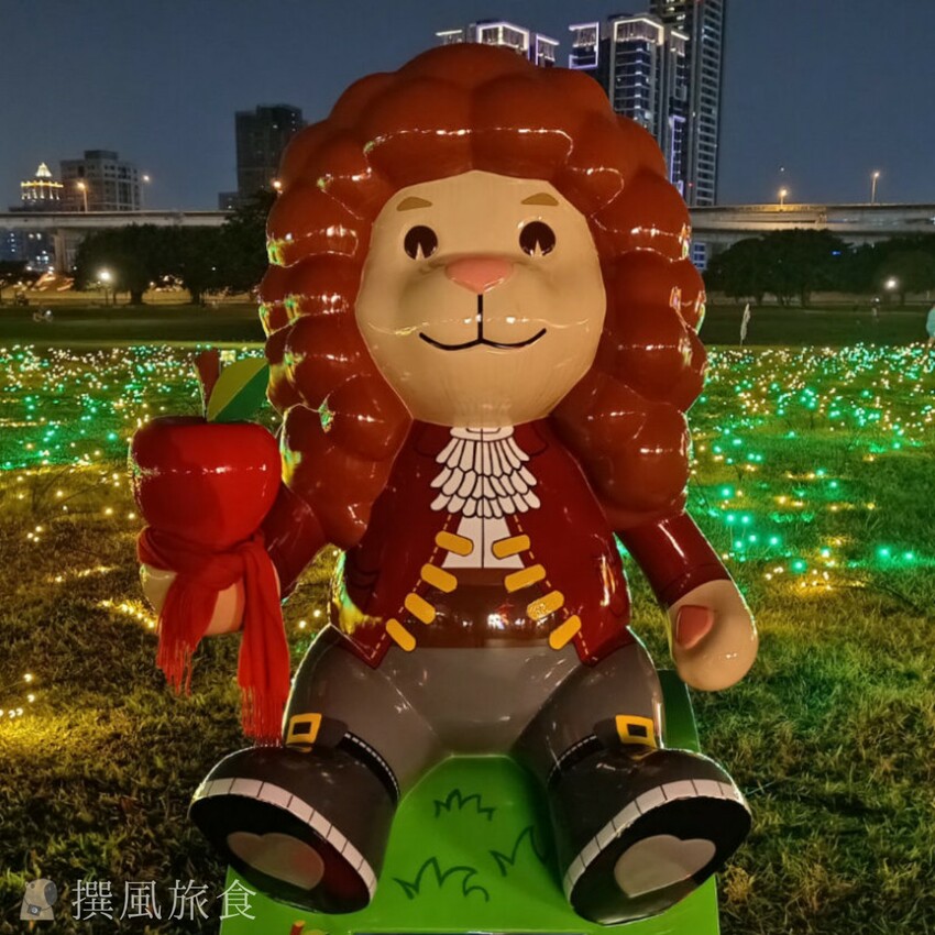 新北市三重區【2024新北燈會】精緻傳統新春花燈讓人驚喜！可拍拍互動的充氣恐龍區小朋友必愛上！