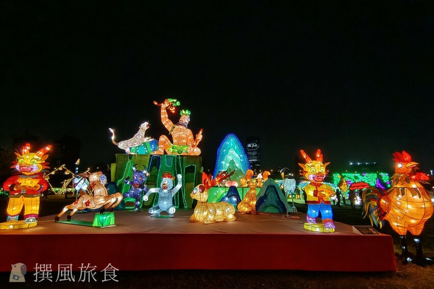 新北市三重區【2024新北燈會】精緻傳統新春花燈讓人驚喜！可拍拍互動的充氣恐龍區小朋友必愛上！