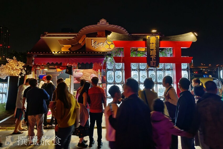 新北市三重區【2024新北燈會】精緻傳統新春花燈讓人驚喜！可拍拍互動的充氣恐龍區小朋友必愛上！