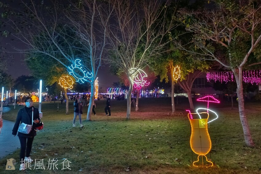 台中市西屯區【2024中台灣燈會】超可愛馬卡龍燈區把動物變成甜點啦！6大展區、29區台中特色花燈、主燈秀影片