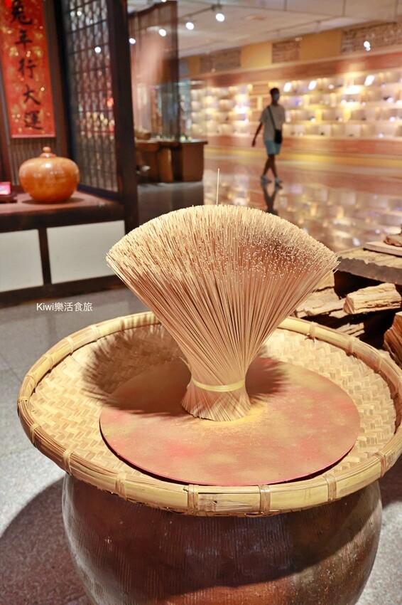 嘉義縣新港鄉嘉義新港香藝文化園區｜最香的網美景點在嘉義！新港香藝現場老師傅製香.香主題文化館.近距離觀賞可愛動物羊