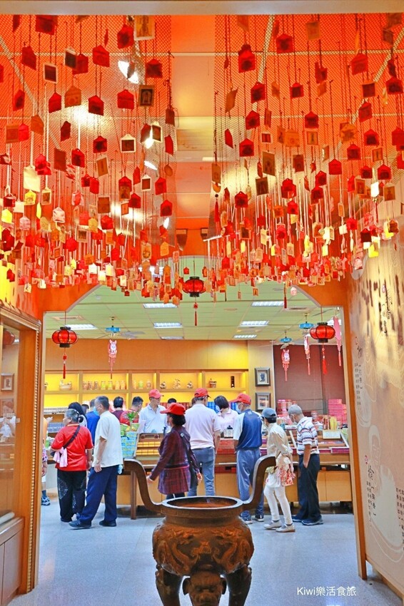 嘉義縣新港鄉嘉義新港香藝文化園區｜最香的網美景點在嘉義！新港香藝現場老師傅製香.香主題文化館.近距離觀賞可愛動物羊