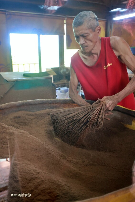 嘉義縣新港鄉嘉義新港香藝文化園區｜最香的網美景點在嘉義！新港香藝現場老師傅製香.香主題文化館.近距離觀賞可愛動物羊