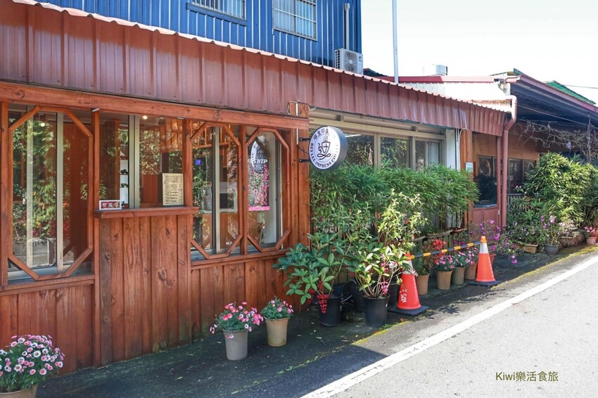 嘉義縣梅山鄉2024嘉義瑞里紫藤花季|漫遊瑞里紫藤花兩日遊行程,跟著嘉義166觀光軸線賞紫藤花廊秘境.咖啡烘焙體驗.竹林