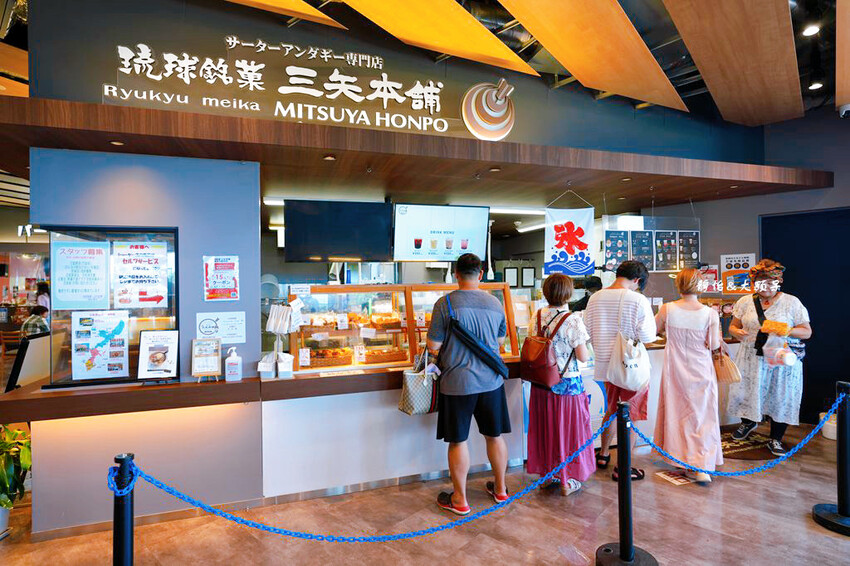 萬座毛 ❙ 超人氣象鼻岩,無敵海景視野,沖繩恩納景點,沖繩自 萬座毛 ❙ 超人氣象鼻岩,無敵海景視野,沖繩恩納景點,沖繩自