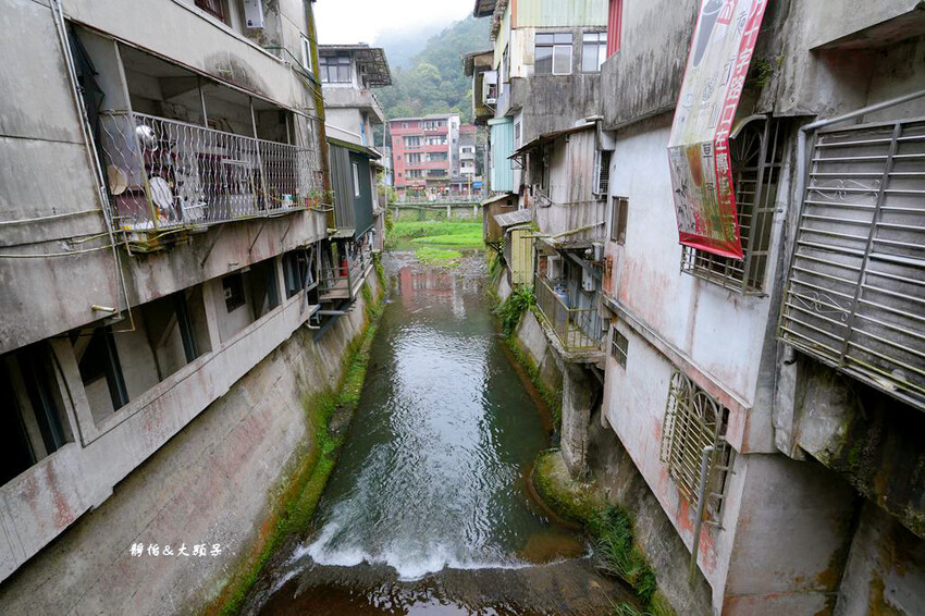 平溪老街 ❙ 超人氣老街美食小吃,平溪車站放天燈,新北平溪一 平溪老街 ❙ 超人氣老街美食小吃,平溪車站放天燈,新北平溪一