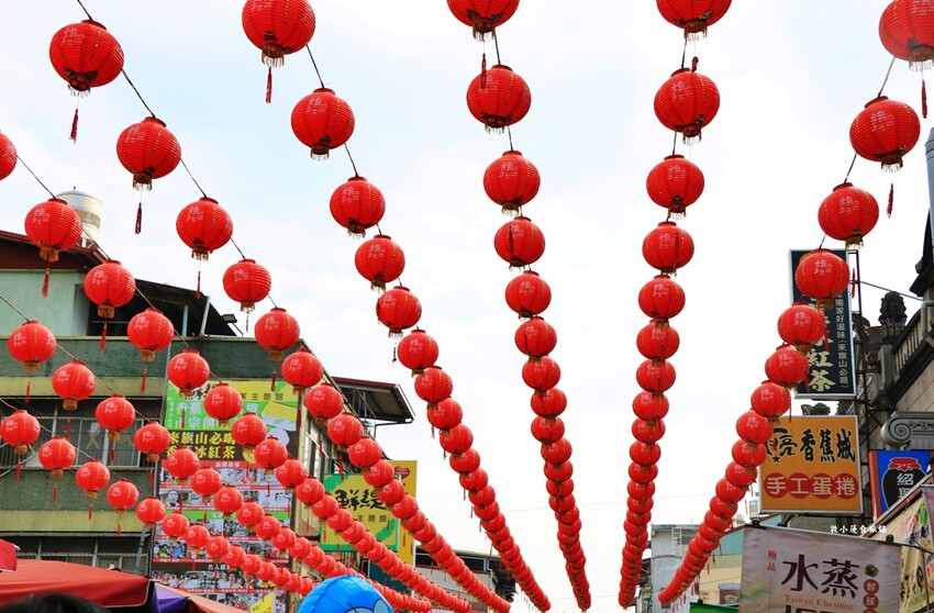 旗山老街美食小吃一日遊‧泡芙、煎燒餅、麵線不能錯過，記得帶盒香蕉蛋糕當伴手禮 - 敦 小 蓮の食旅錄