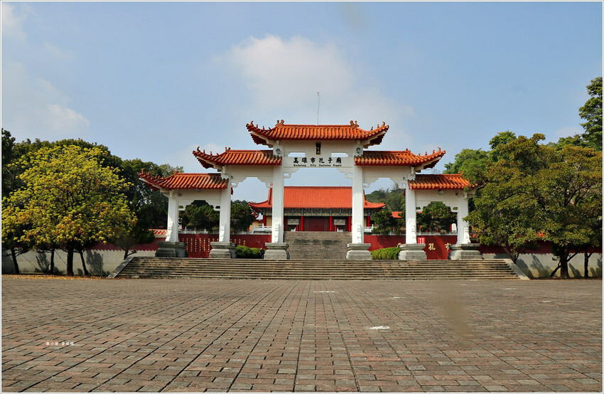 旗山神社與廟宇‧消失在歷史中的昭和神社,火燒重建的武德殿以及全台最大的孔子廟 - 敦 小 蓮の食旅錄