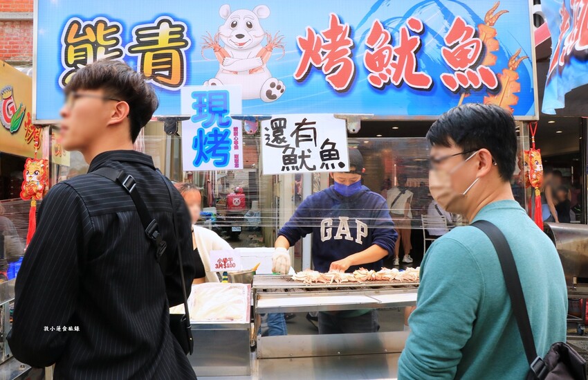 旗山老街美食小吃一日遊‧泡芙、煎燒餅、麵線不能錯過，記得帶盒香蕉蛋糕當伴手禮 - 敦 小 蓮の食旅錄