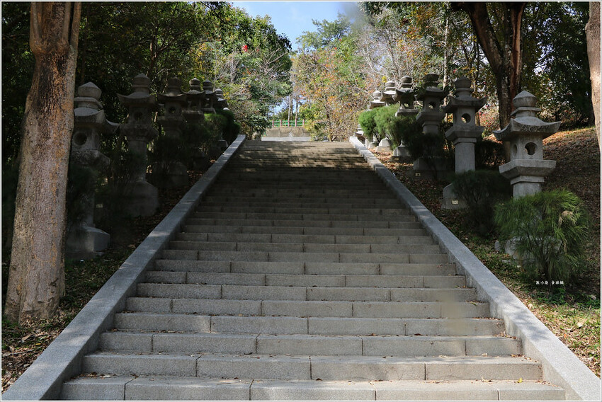 旗山神社與廟宇‧消失在歷史中的昭和神社,火燒重建的武德殿以及全台最大的孔子廟 - 敦 小 蓮の食旅錄