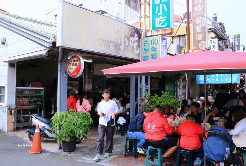 旗山老街美食小吃一日遊‧泡芙、煎燒餅、麵線不能錯過，記得帶盒香蕉蛋糕當伴手禮 - 敦 小 蓮の食旅錄