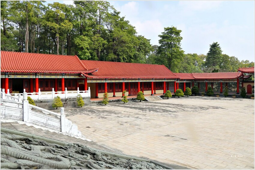 旗山神社與廟宇‧消失在歷史中的昭和神社,火燒重建的武德殿以及全台最大的孔子廟 - 敦 小 蓮の食旅錄