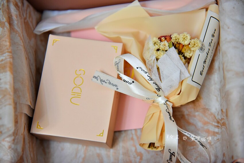 AIDOShop - 鎖骨間的研究院 ll 925純銀飾品，輕奢華造型，讓你的穿搭為之一亮，很適合情人節送禮或是生日禮