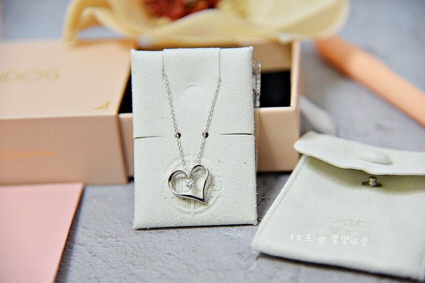 AIDOShop - 鎖骨間的研究院 ll 925純銀飾品，輕奢華造型，讓你的穿搭為之一亮，很適合情人節送禮或是生日禮