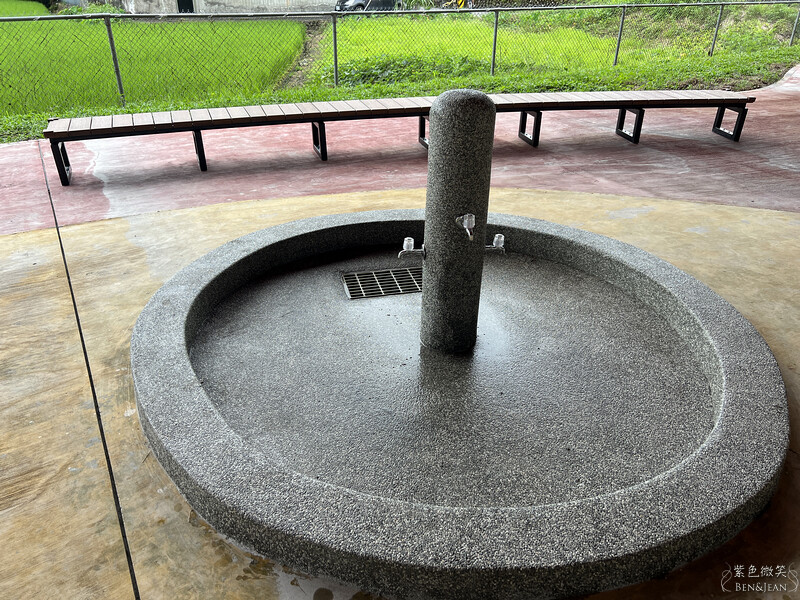 宜蘭縣礁溪鄉礁溪二龍之心親子公園》龍舟溜滑梯、大碗公溜滑梯挖沙坑、體健設施免費玩，還能遮陽擋雨、競渡龍舟真好拍