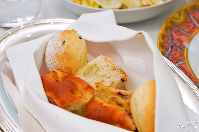 澳門嘉樂酒吧 澳門范思哲豪華酒店》澳門凡賽斯宮殿酒店貴婦級下午茶，餐點好吃餐具價值更是驚人