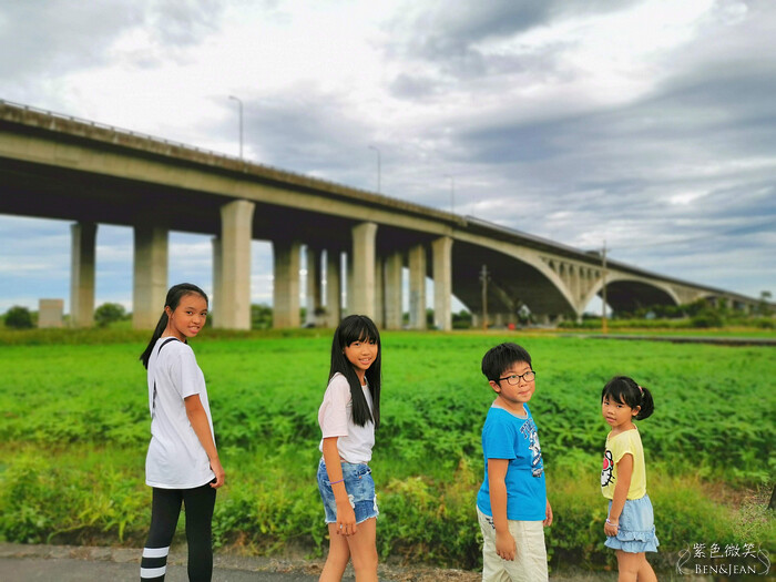 宜蘭縣冬山鄉武淵水火同源親子公園》滾輪溜滑梯、大碗公溜滑梯、戲水池大沙坑攀爬網
