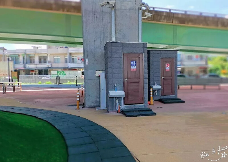 宜蘭縣礁溪鄉礁溪二龍之心親子公園》龍舟溜滑梯、大碗公溜滑梯挖沙坑、體健設施免費玩，還能遮陽擋雨、競渡龍舟真好拍