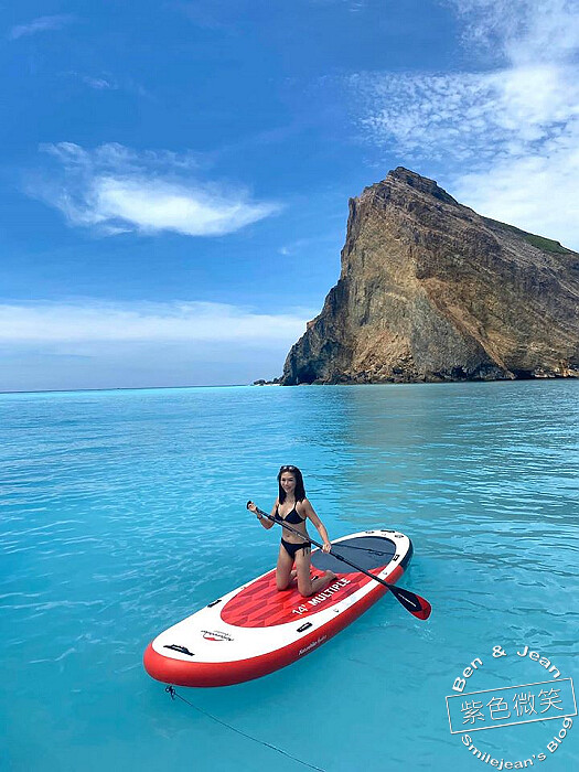 宜蘭縣頭城鎮龜山島賞鯨|龜山島半日遊》賞鯨登島繞島三合一,賞龜山島八景,牛奶海立槳好好玩