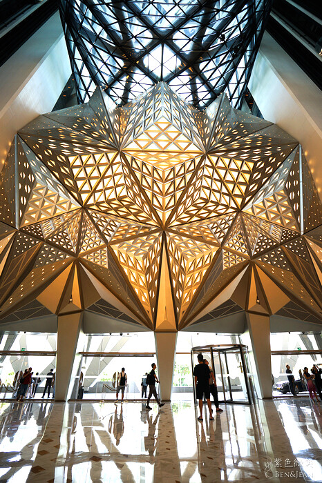 澳門澳門酒店》摩珀斯酒店，曲線女王札札哈蒂曠世遺作，免費裝置藝術超好拍