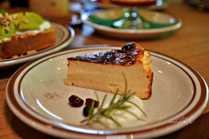 日本【靜岡美食】伊東市｜See The Forest，絕美植物系咖啡廳，早午餐咖啡