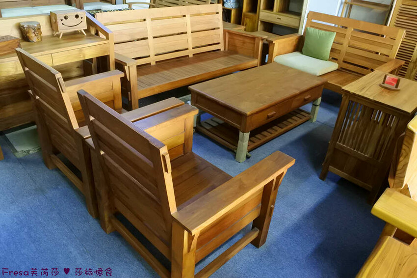 台南傢俱【桂禾棠柚木家具】高品質柚木沙發座椅.自家設計生產及客製訂購傢俱.榫卯書架超穩固│防潮防濕防白蟻│永康傢俱 - Fresa芙芮莎♥莎旅憶食