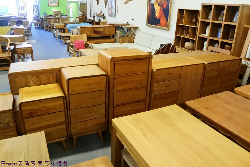 台南傢俱【桂禾棠柚木家具】高品質柚木沙發座椅.自家設計生產及客製訂購傢俱.榫卯書架超穩固│防潮防濕防白蟻│永康傢俱 - Fresa芙芮莎♥莎旅憶食