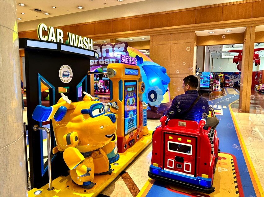 台南市中西區小朋友的最愛!超好玩的Super Wings互動交通小鎮＆pang胖仔花園兒童氣墊雙主題樂園來了!就在台南新光三越中