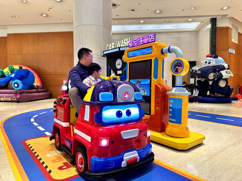 台南市中西區小朋友的最愛!超好玩的Super Wings互動交通小鎮＆pang胖仔花園兒童氣墊雙主題樂園來了!就在台南新光三越中