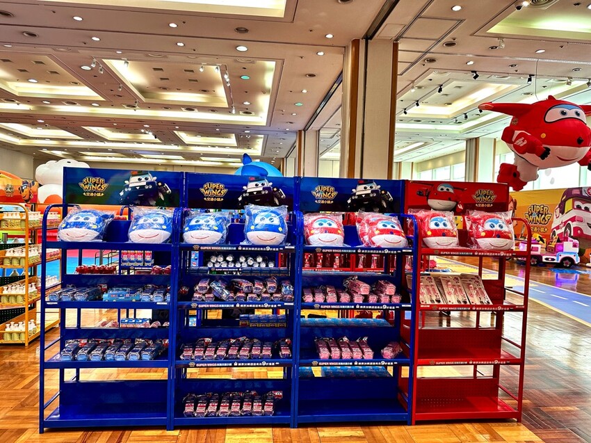 台南市中西區小朋友的最愛!超好玩的Super Wings互動交通小鎮＆pang胖仔花園兒童氣墊雙主題樂園來了!就在台南新光三越中