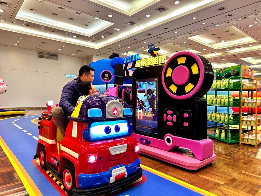 台南市中西區小朋友的最愛!超好玩的Super Wings互動交通小鎮＆pang胖仔花園兒童氣墊雙主題樂園來了!就在台南新光三越中