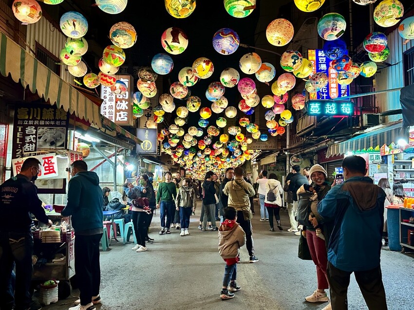 台南市中西區2024年第12屆台南府城普濟燈會/1800盞手繪燈籠點亮國華街.普濟廟埕