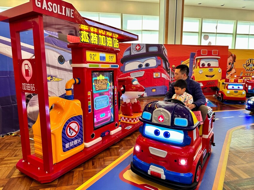 台南市中西區小朋友的最愛!超好玩的Super Wings互動交通小鎮＆pang胖仔花園兒童氣墊雙主題樂園來了!就在台南新光三越中