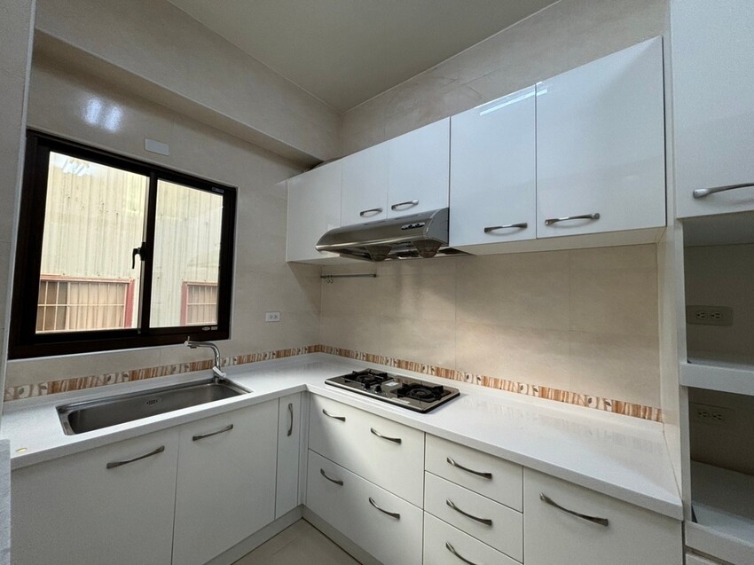 高雄裝潢後細清公司推薦:三峰專業清潔服務,獲得客戶一致好評,