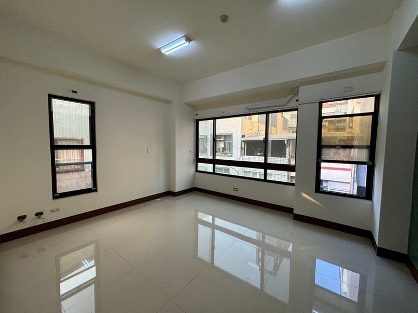 高雄裝潢後細清公司推薦:三峰專業清潔服務,獲得客戶一致好評,