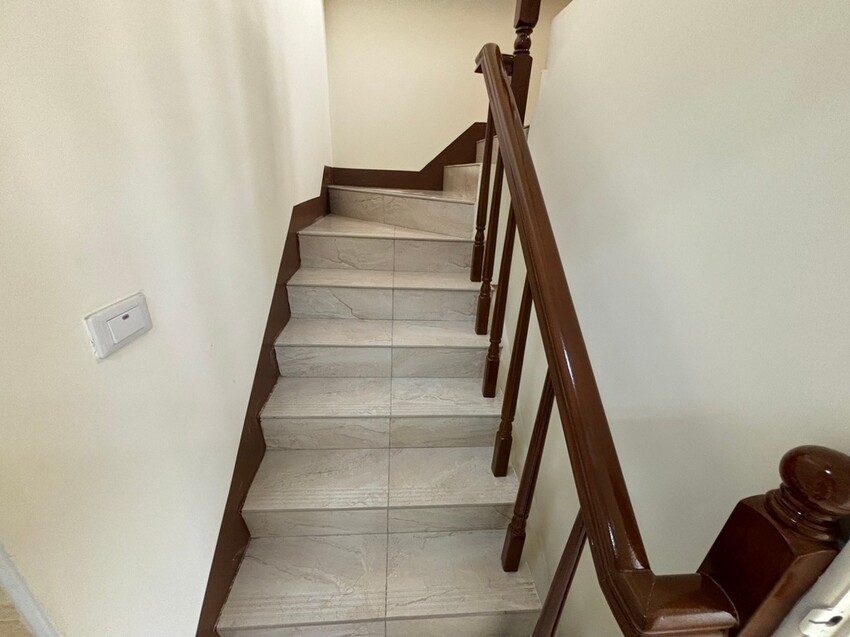 高雄裝潢後細清公司推薦:三峰專業清潔服務,獲得客戶一致好評,