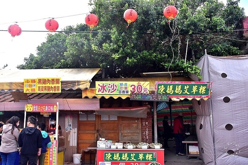 白沙屯拱天宮廟口