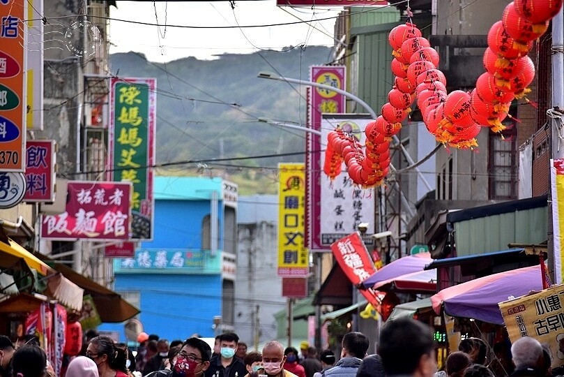 白沙屯拱天宮廟口